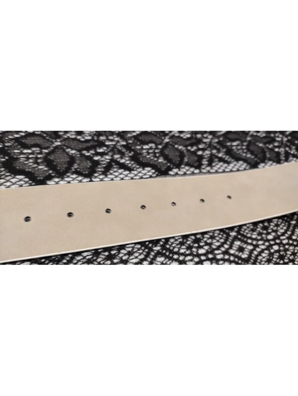 White Belt L XL Fashion Belt NEW White Crocodile Printed Faux Pleather Size 38+